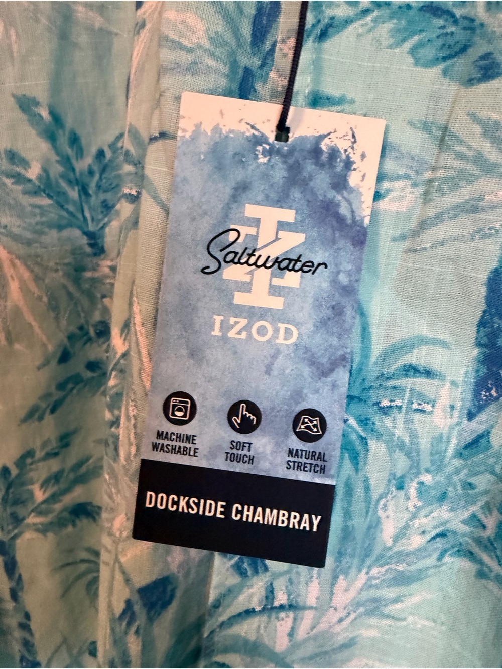IZOD Saltwater Collection Men’s Camp Shirt. NWT - Picture 5 of 9